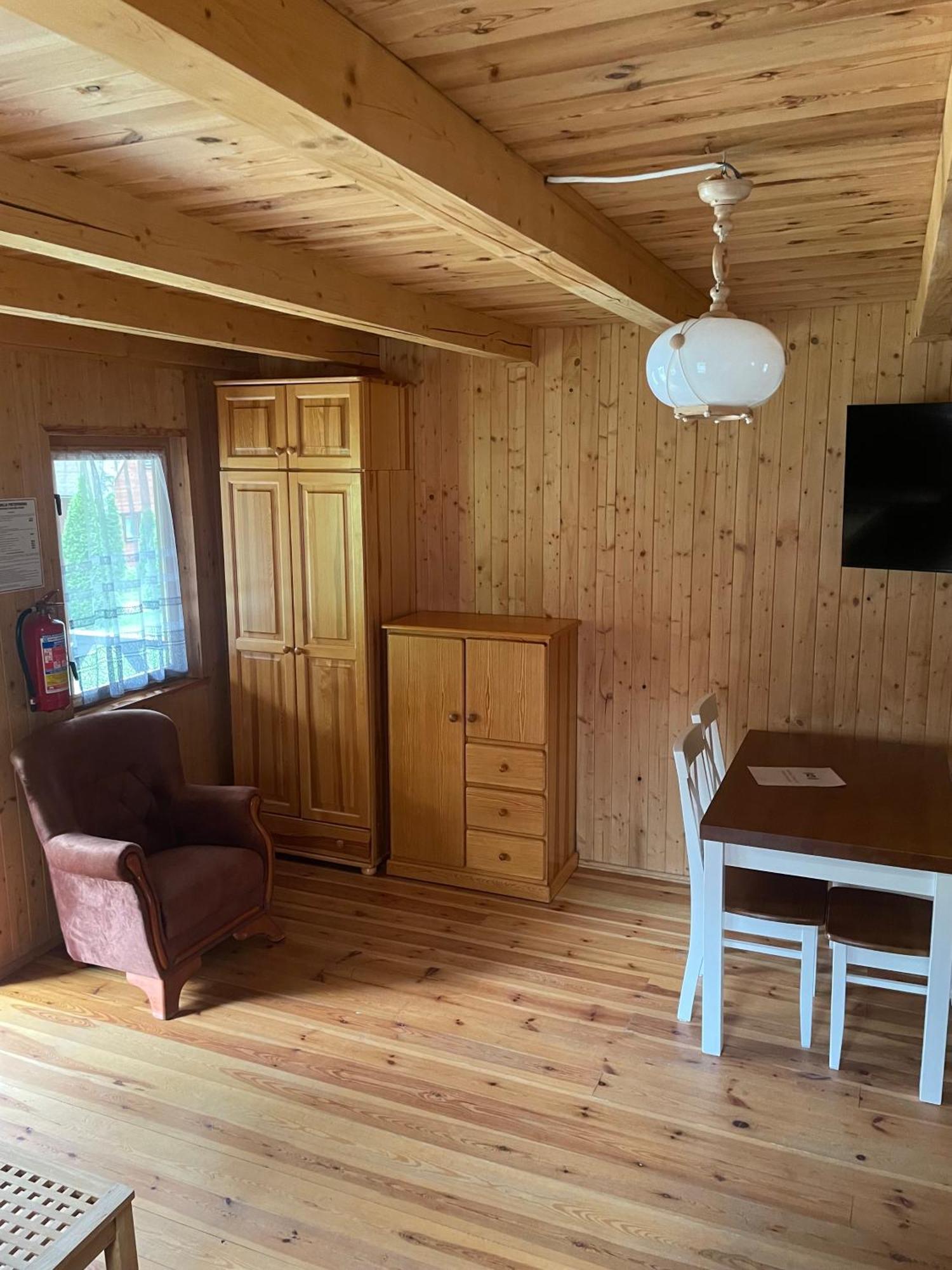Domki Letniskowe Nad Jeziorem Kazub Cieciorka Luaran gambar